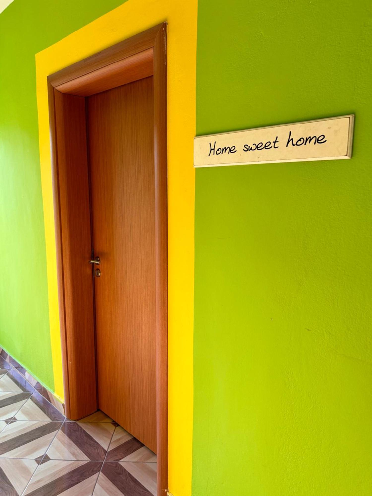 D1 Hostel Τίρανα Εξωτερικό φωτογραφία