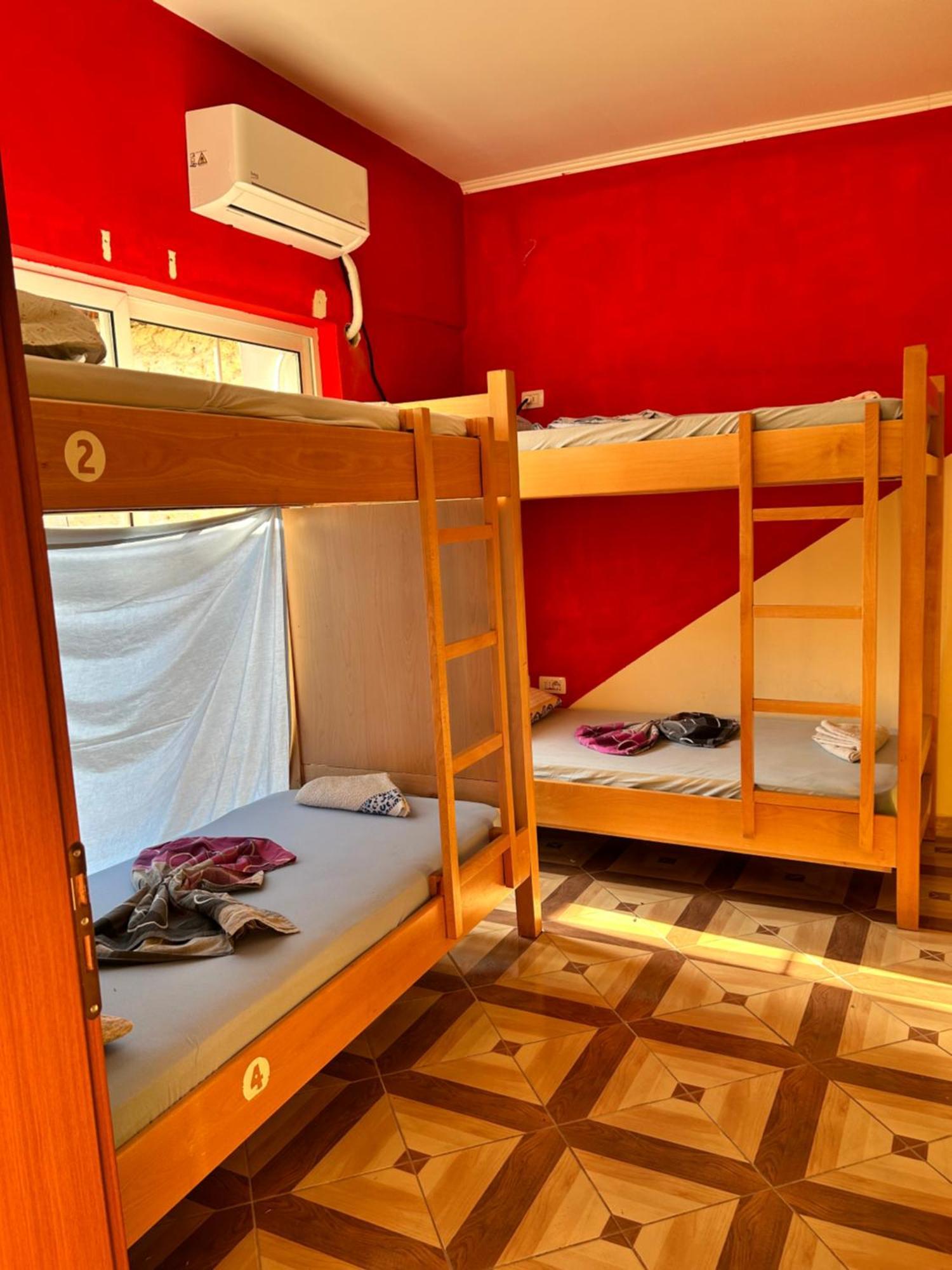 D1 Hostel Τίρανα Εξωτερικό φωτογραφία