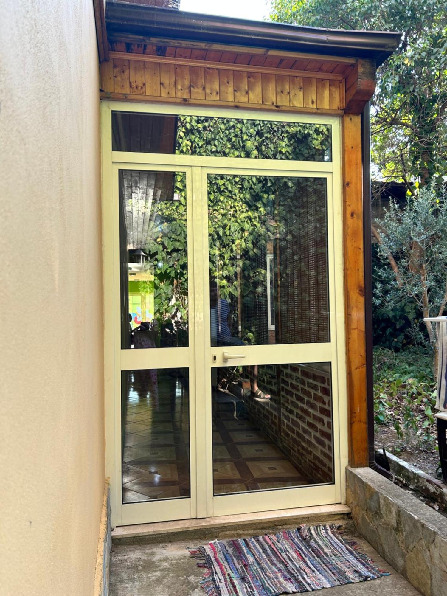 D1 Hostel Τίρανα Εξωτερικό φωτογραφία