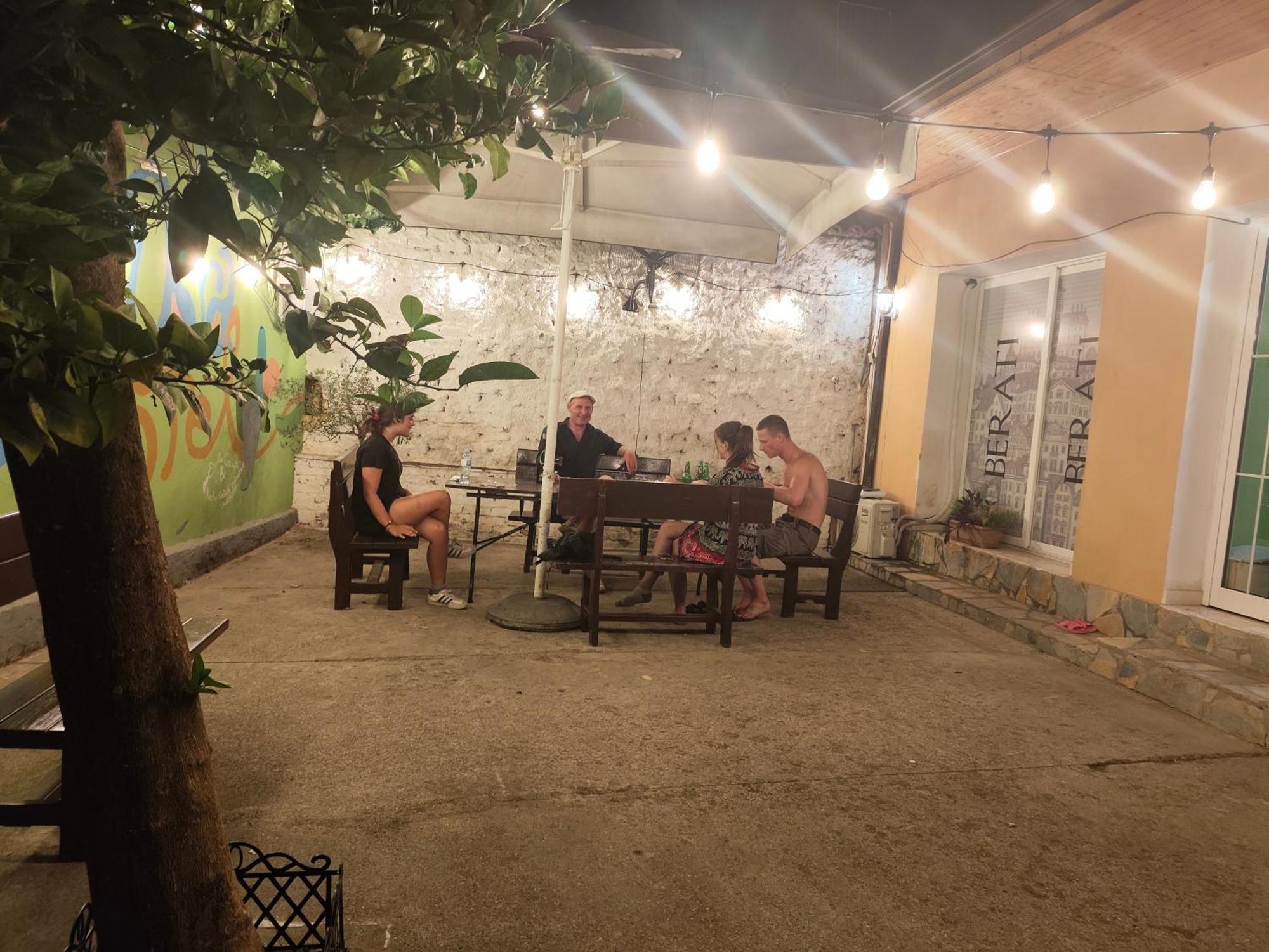 D1 Hostel Τίρανα Εξωτερικό φωτογραφία